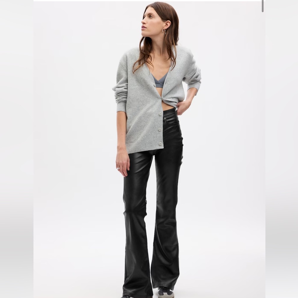 Gap Vegan Leather Flare Pants Size 4 Black